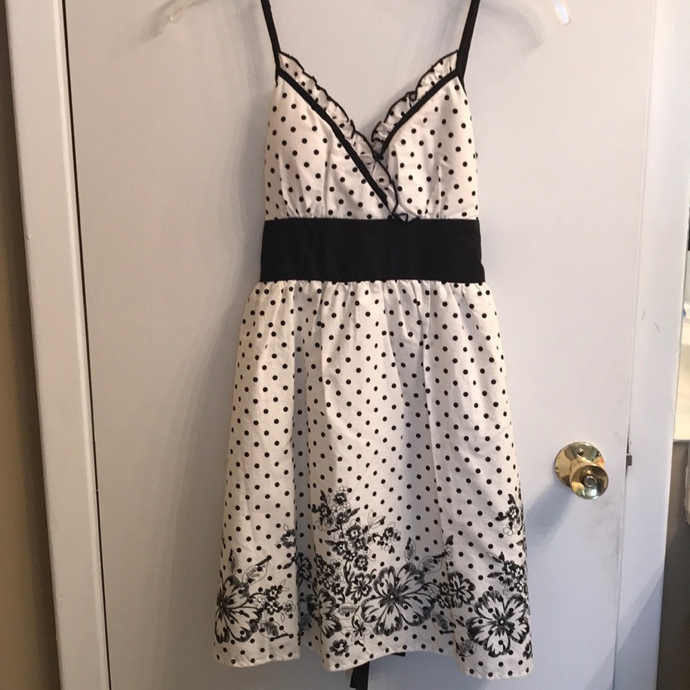 White Polka-dotted dress